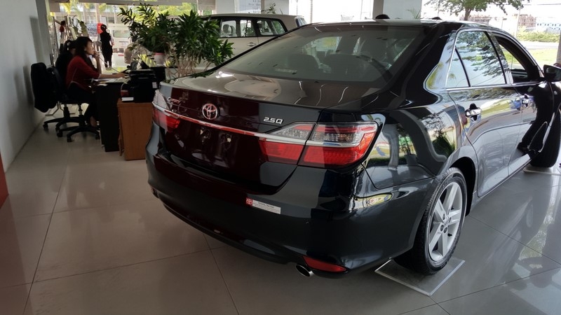 cho thue xe camry theo thang Khu Công Nghiệp Sài Đồng B - 0912686666